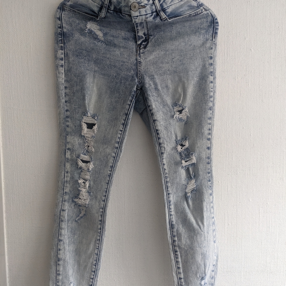 Rue21 Light Blue Distressed Skinny Jeans
